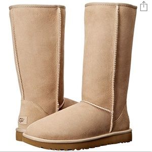 Classic Ugg Boots in Sand